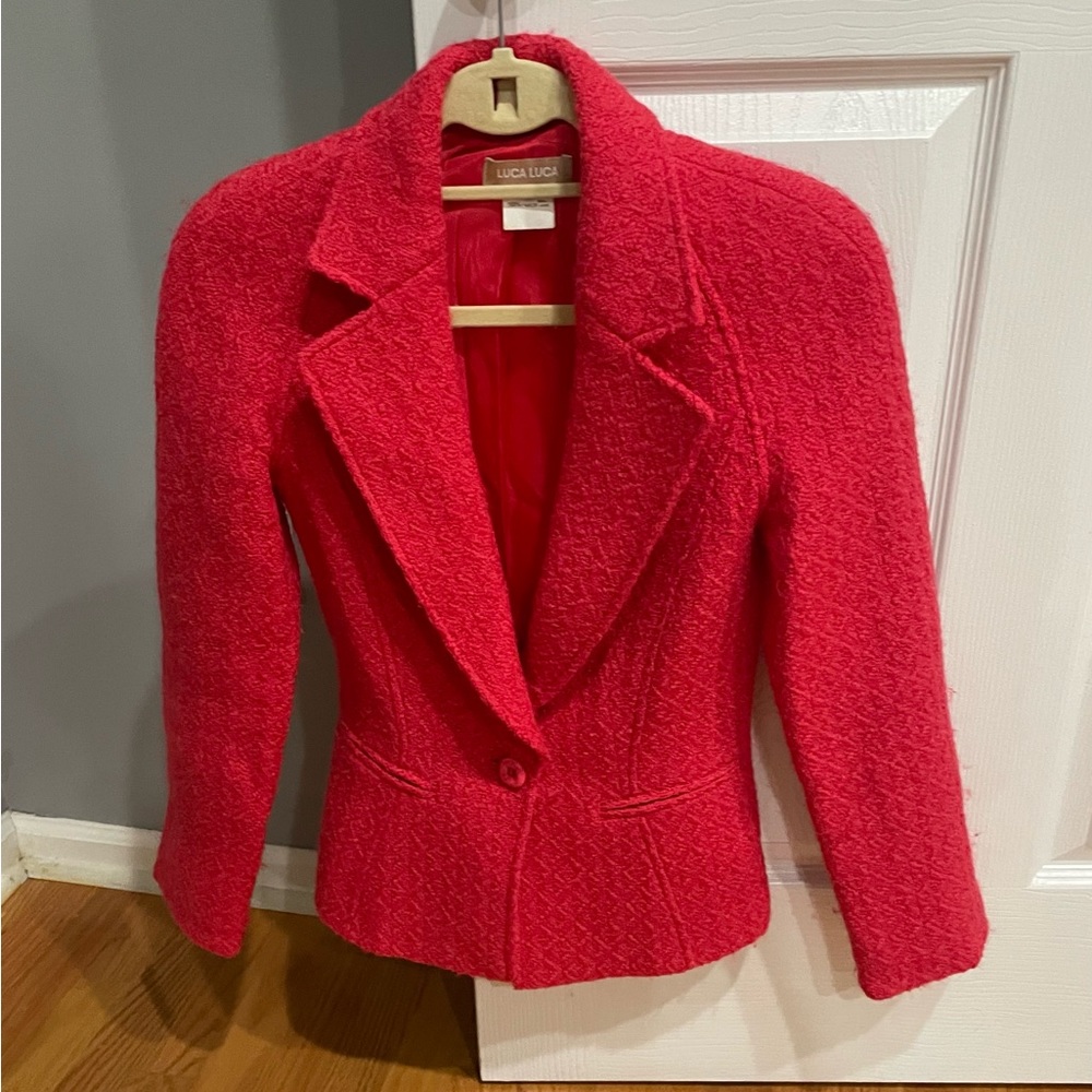 Luca Luca blazer, size 40. Wool. Like New condition, lined pink color
